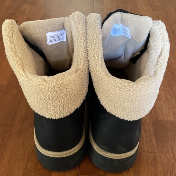 ❌SOLD❌  Women’s Boots - Picture 4 of 7